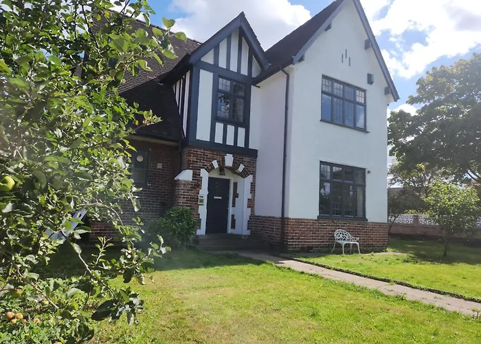 Luxury Cottage Stay Rooms Free Wifi Old Trafford Manchester